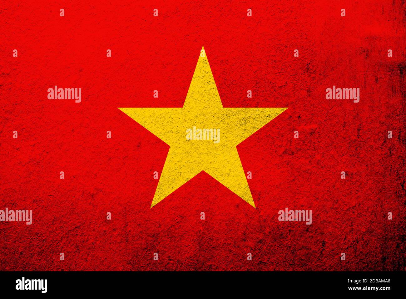 Nationalflaggen der Sozialistischen Republik Vietnam. Grunge Hintergrund Stockfoto