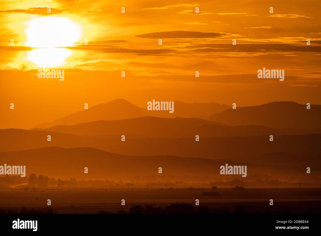 USA, Idaho, Sun Valley, Sonnenuntergang Himmel über Hügeln Stockfoto