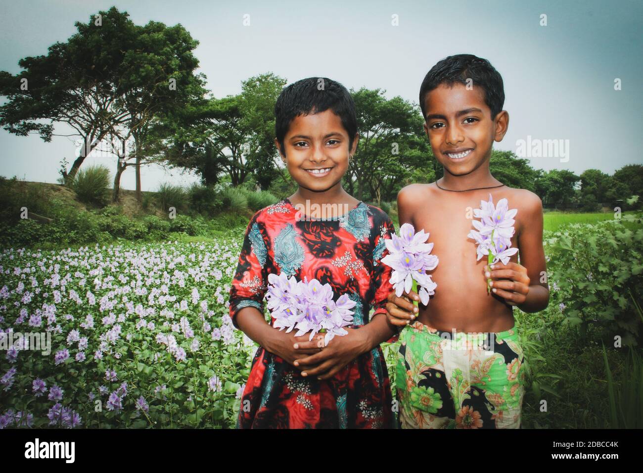 Daily Lifestyle Fotos von Straßenkinder in Bangladesch, Straßenkinder beim Spielen Stockfoto