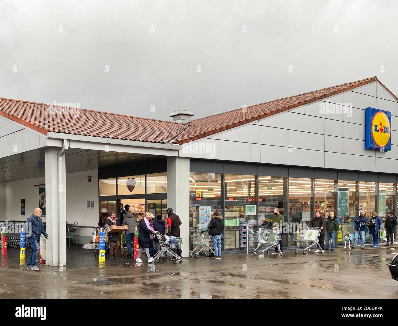 FishPonds, Bristol, Großbritannien. Oktober 2020. Da das Land aufwacht zu der Nachricht, dass England wahrscheinlich in naher Zukunft in die nationale Sperre gehen wird Stockfoto