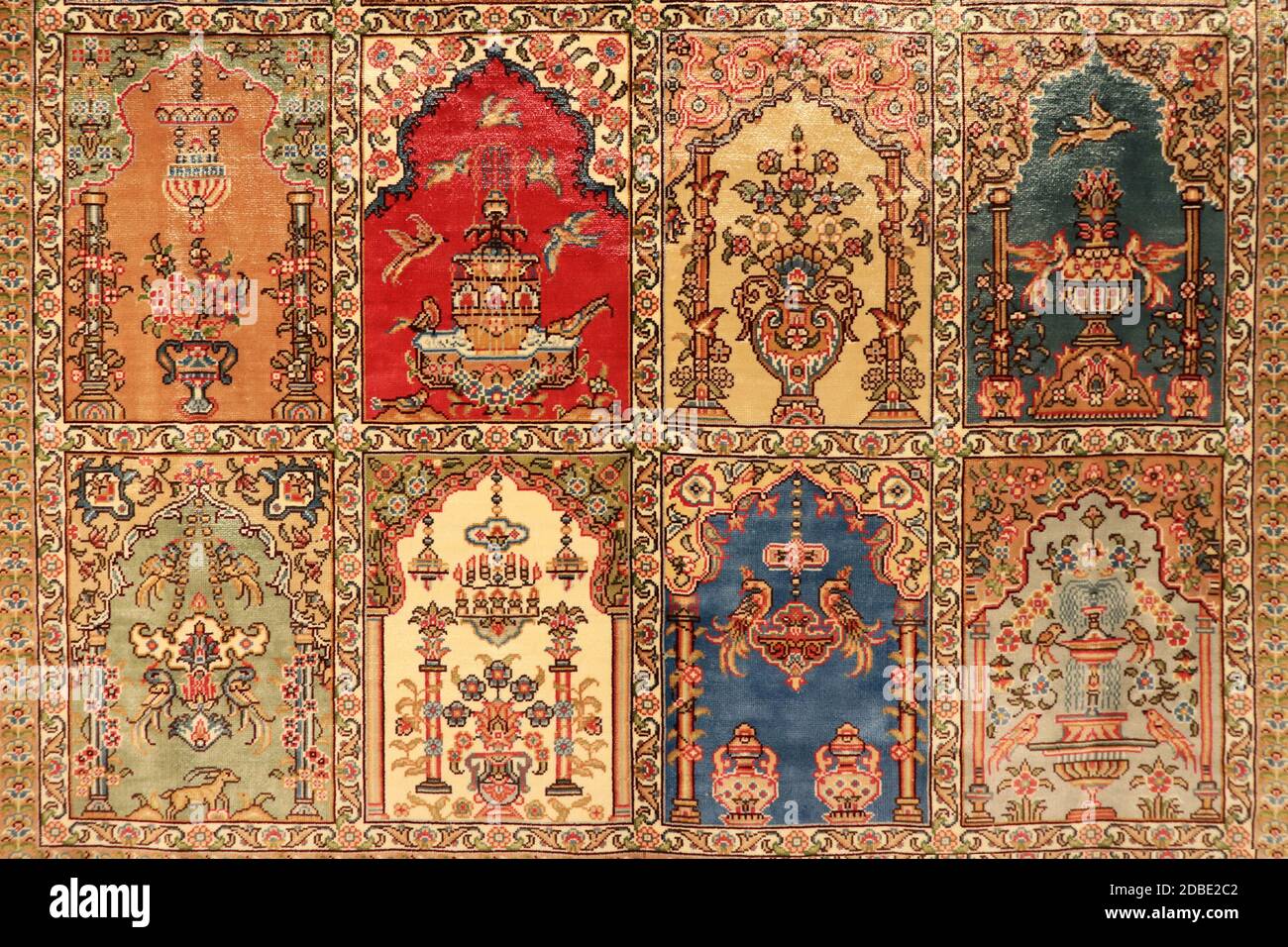 Türkische orientalischen Teppich Textur. Traditionelle, Cover Design Hintergrund. Schöne textil Teppich Einrichtung Kulisse. Stockfoto