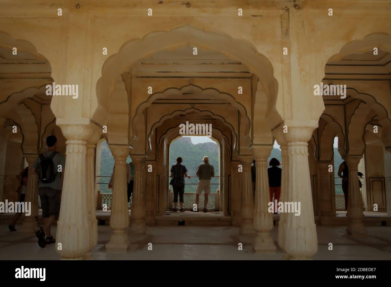 Touristen in Amer Fort Complex, EIN UNESCO-Weltkulturerbe in Amer, Rajasthan, Indien. Stockfoto