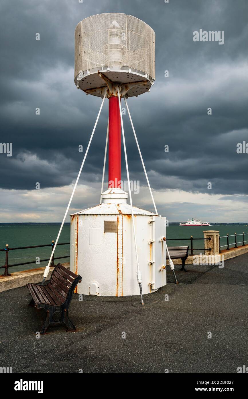 Der Leuchtturm am Egypt Point, West Cowes, Isle of Wight Stockfoto