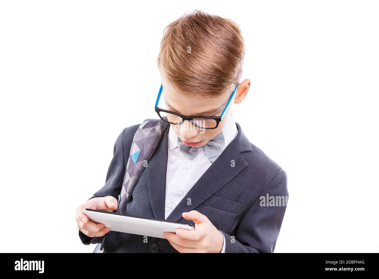 Junge Studentin mit Tablet-PC isoliert auf weiß Stockfoto
