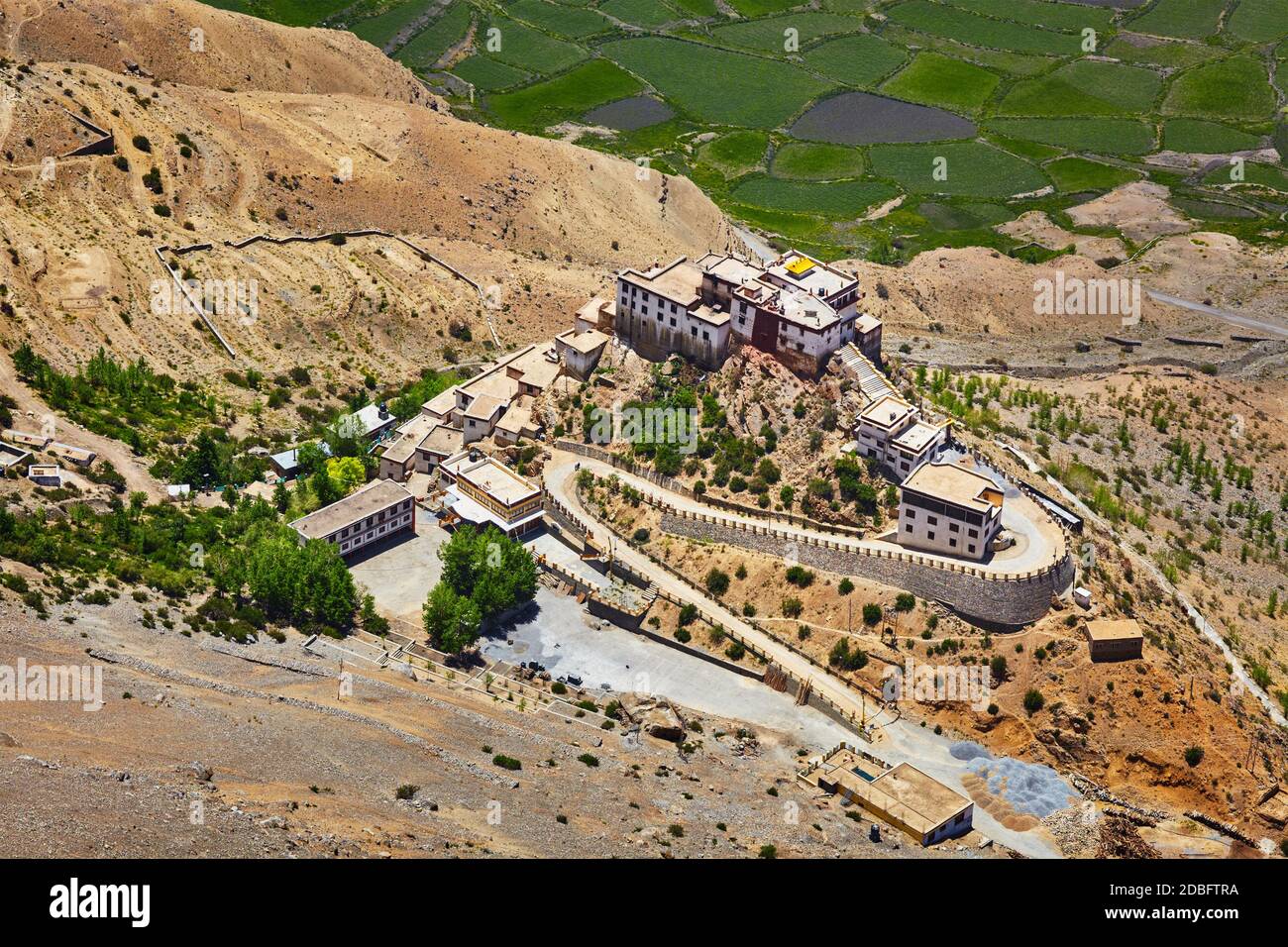 Luftaufnahme von Ki Gompa (auch Key oder Kee geschrieben) ist ein tibetisch-buddhistisches Kloster - das größte Kloster des Spiti Valley. Spiti Valley, Himachal Pra Stockfoto