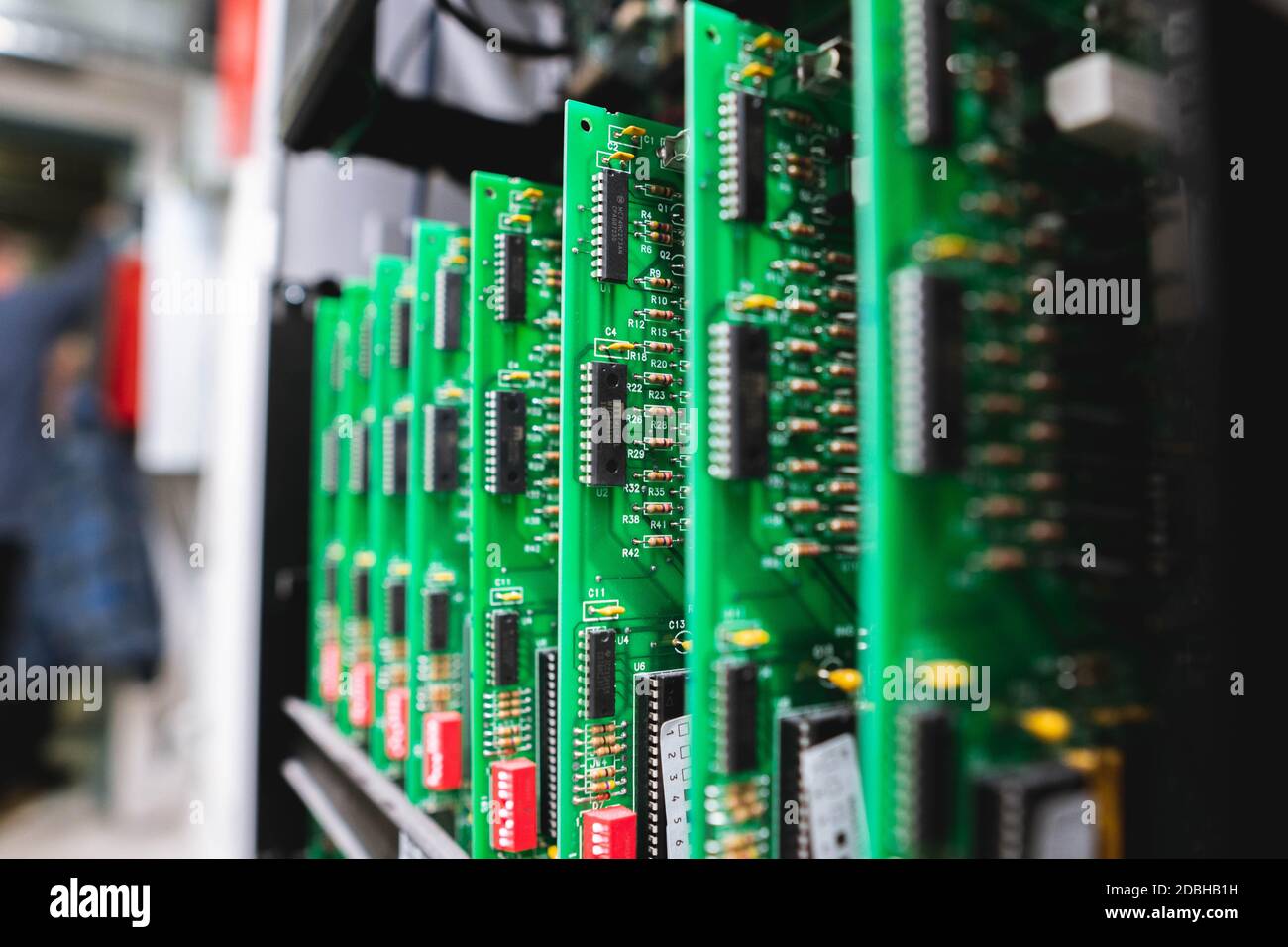 Freiliegender Motherboard-Chipsatz für die abgewinkelte Ansicht der Brandmelderzentrale Stockfoto