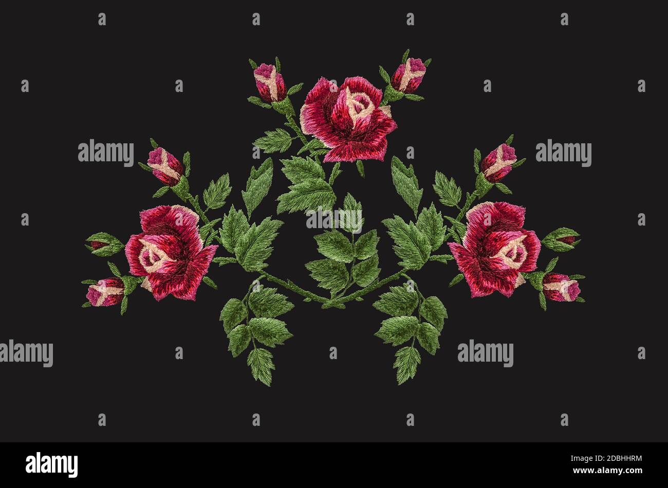 3DDas Muster für Satinstich Stickerei eines Bouquets von Drei Rosen mit rot-rosa Blütenblättern auf einem Zweig mit grün Blätter und Knospen auf schwarzem Hintergrund Stockfoto