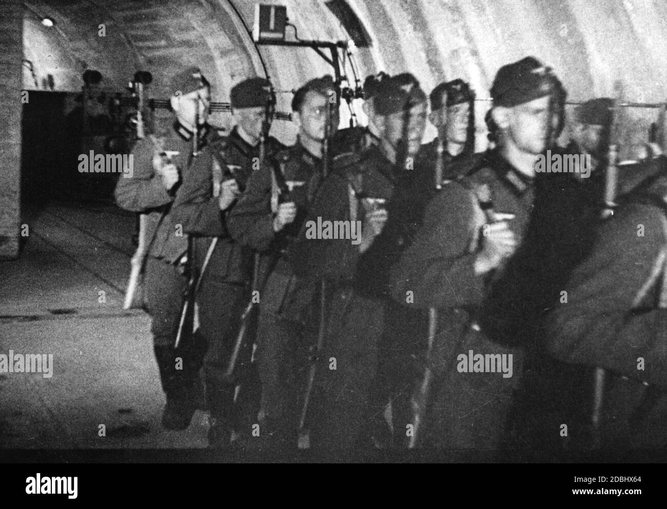 Szene aus dem Dokumentarfilm 'der Westwall', einem Propagandafilm der Deutschen Wochenschau, der Anfang August 1939 gezeigt wurde. Der Film soll die deutsche Westgrenze als unüberwindliches Bollwerk zum Schutz der Bevölkerung vor den Folgen eines möglichen Krieges darstellen. ' Stockfoto