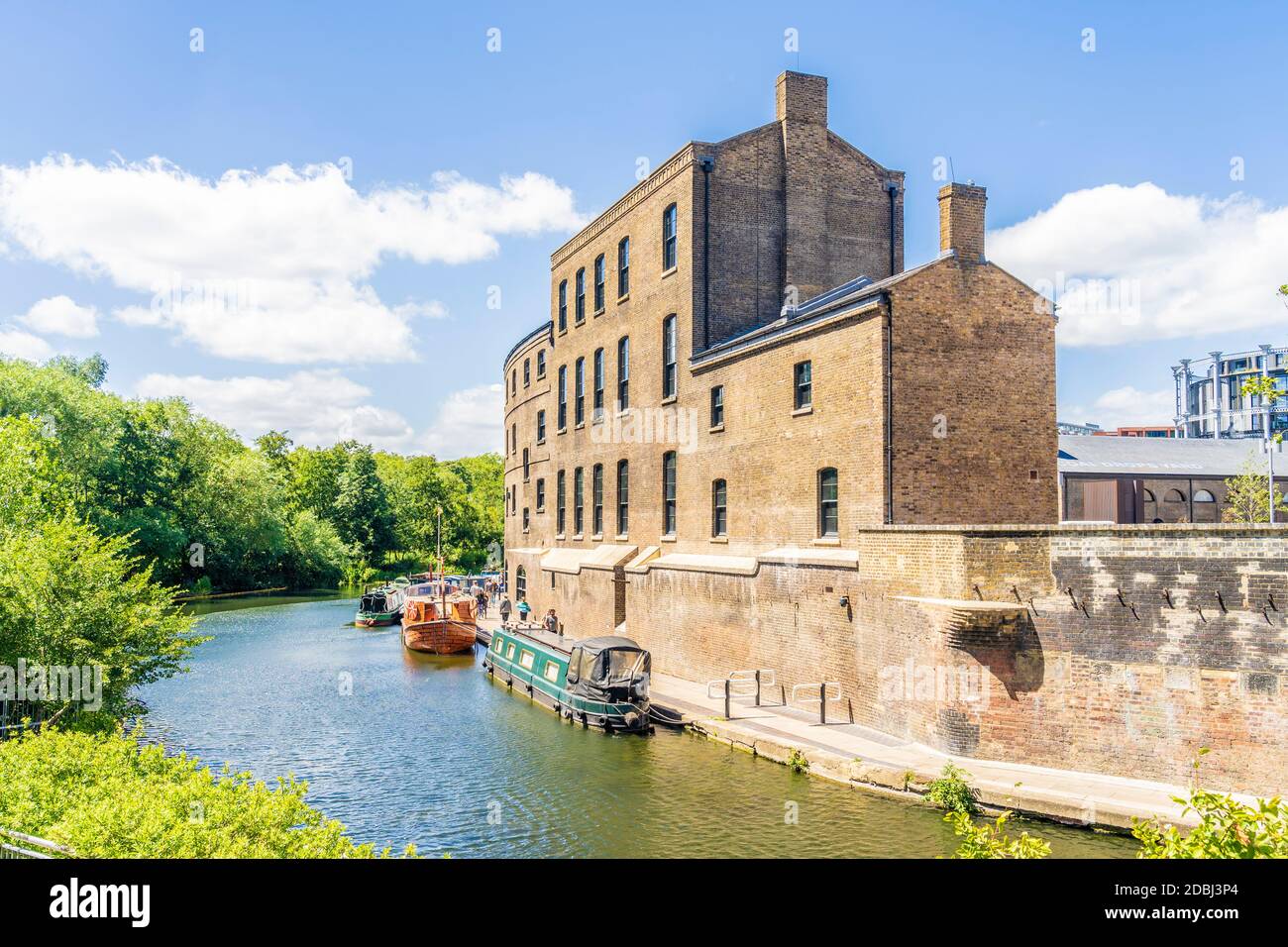 Coal Drops Yard and Regents Canal in King Cross, London, England, Vereinigtes Königreich, Europa Stockfoto
