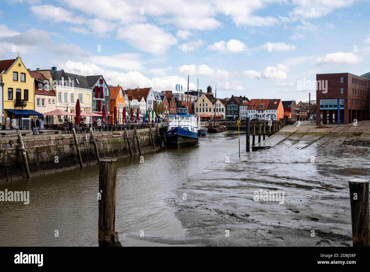 Husumer Binnenhafen bei Ebbe Stockfoto