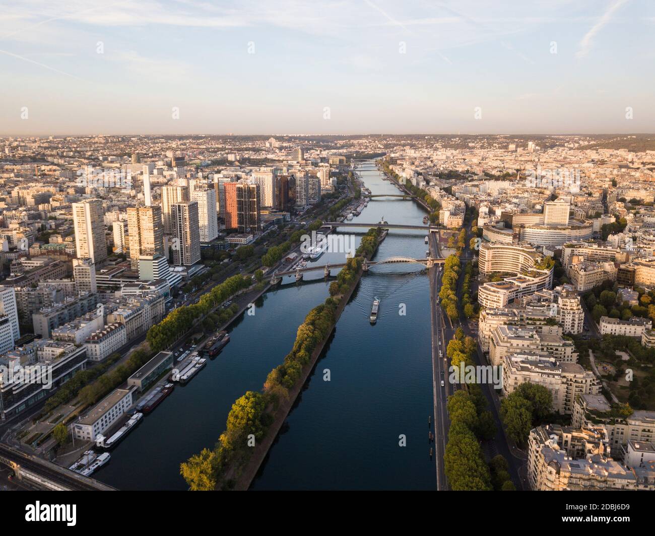 Die seine im Morgengrauen, Paris, Ile-de-France, Frankreich, Europa Stockfoto