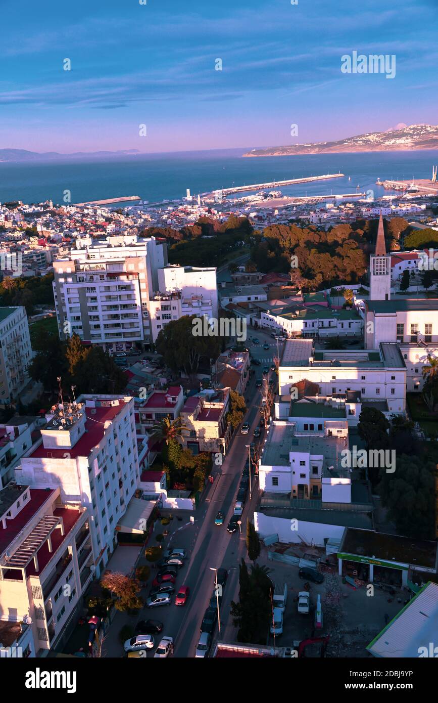 Ein Luftbild der Stadt Tanger in Marokko. Stockfoto