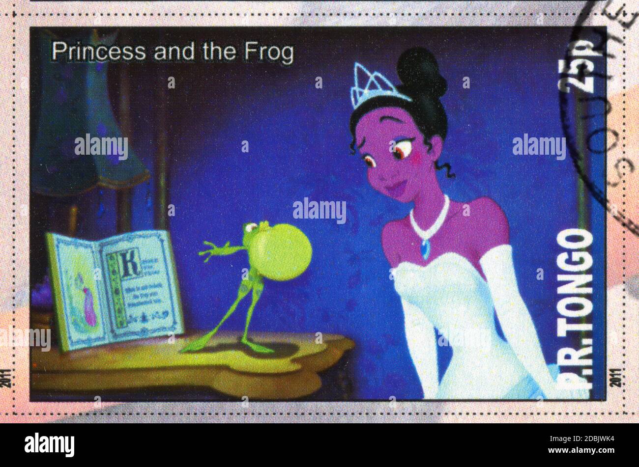 TONGO - UM 2011: Briefmarke gedruckt von Tongo, zeigt Walt Disney Zeichentrickfigur, Prinzessin und der Frosch, um 2011 Stockfoto