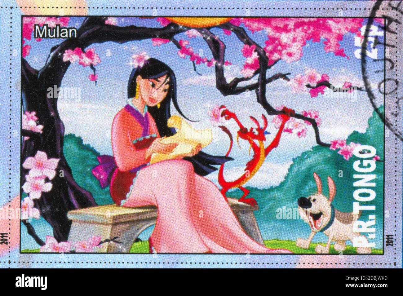 TONGO - UM 2011: Briefmarke gedruckt von Tongo, zeigt Walt Disney Zeichentrickfigur, Mulan, um 2011 Stockfoto
