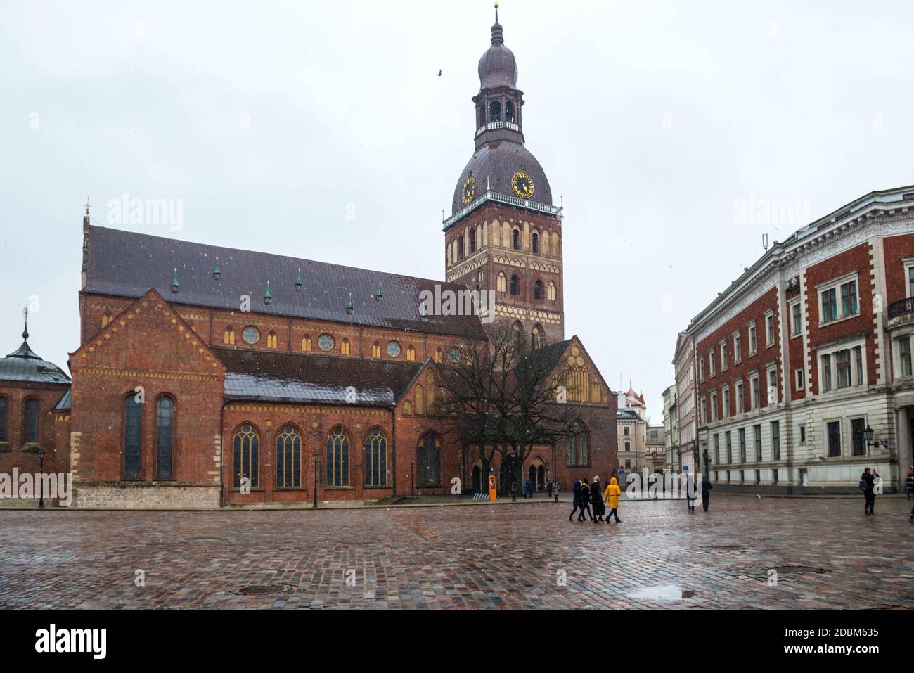 Rigaer Kathedrale am Domplatz im historischen Zentrum in Die Altstadt von Riga Stockfoto