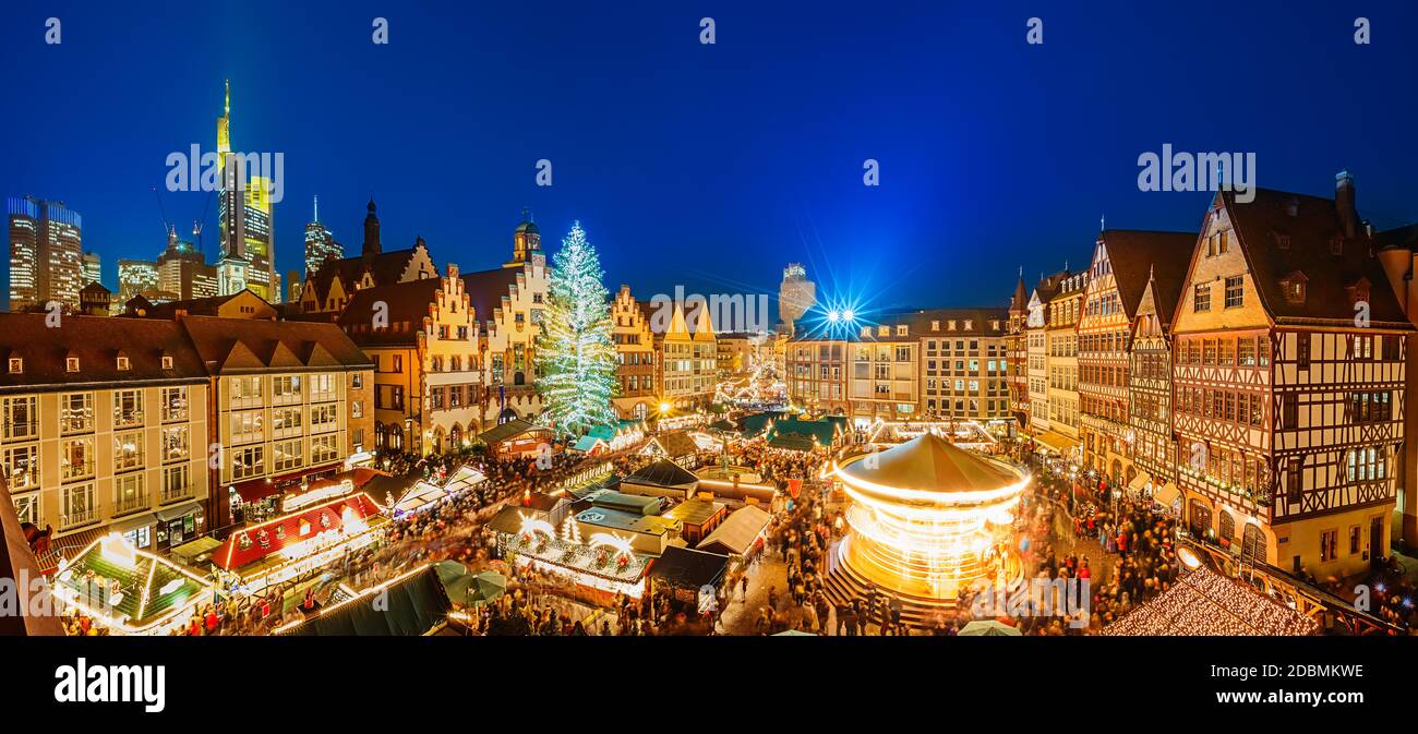 Traditioneller Weihnachtsmarkt in der Altstadt von Frankfurt am Main, Deutschland Stockfoto