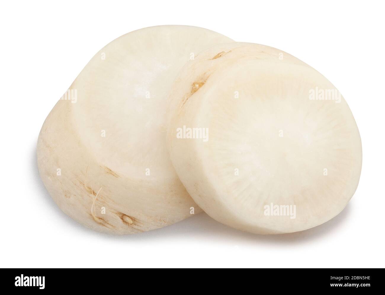 Geschnittener Daikon Radieschen Pfad isoliert auf weiß Stockfoto