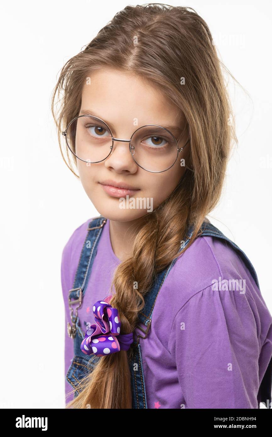 Porträt eines schönen Mädchen von elf Jahren slawischer Erscheinung Stockfoto