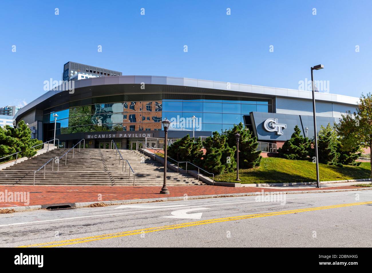 Atlanta, GA / USA - Oktober 29 2020: McCamish Pavilion, genannt Thrillerdome, auf dem Campus von Georgia Tech Stockfoto