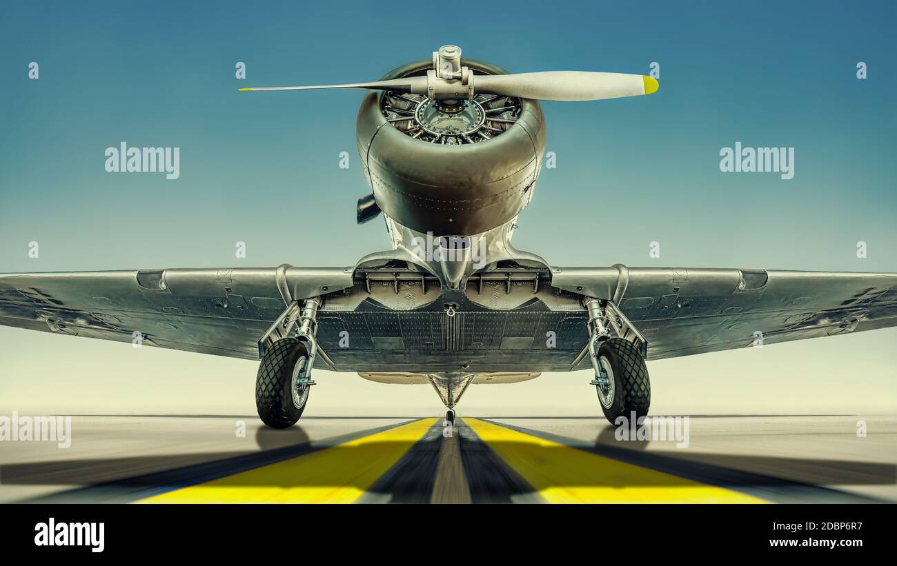 Sportflugzeug auf einer Landebahn wartet auf Start Stockfoto