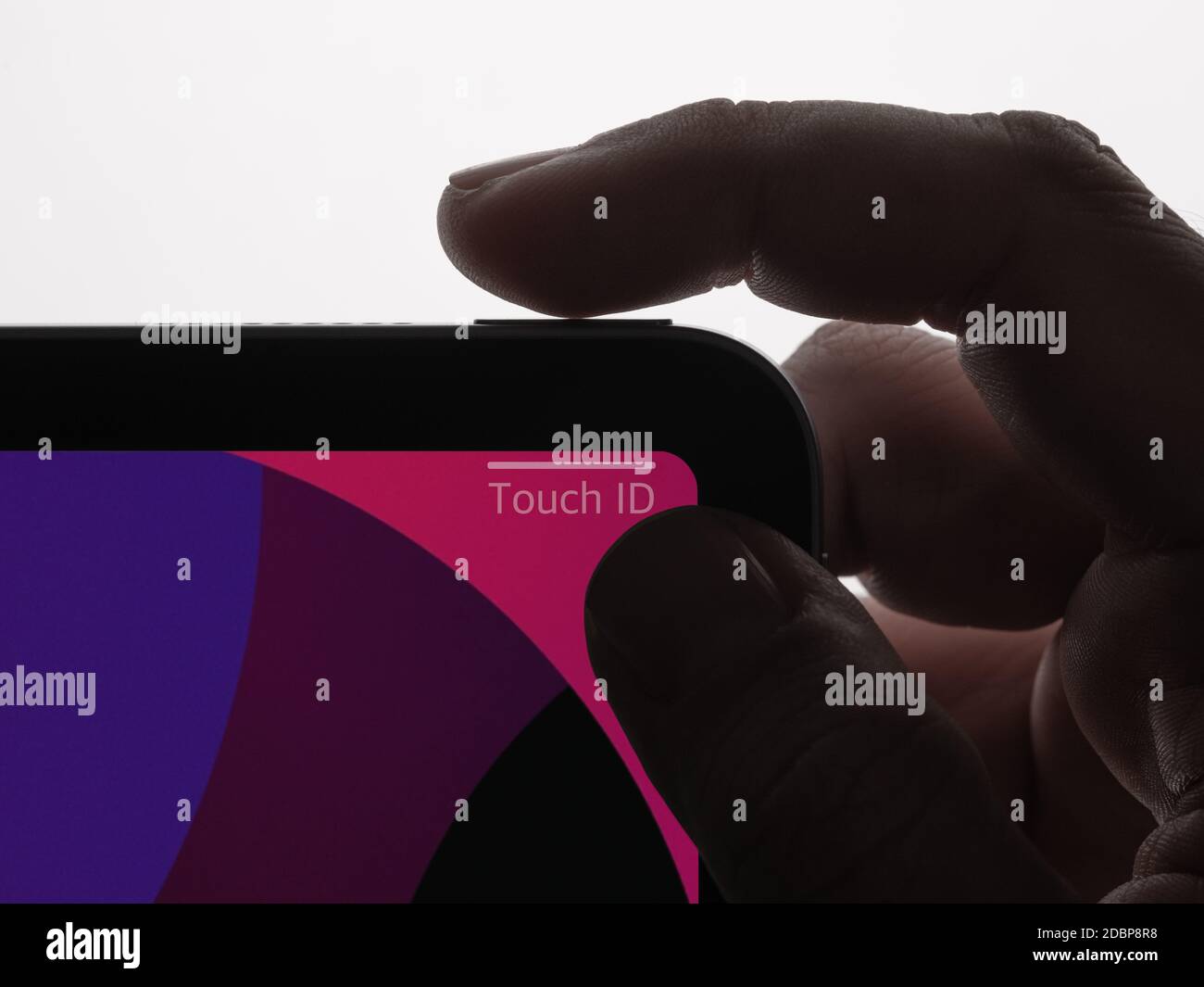 Antalya, TÜRKEI - 17. November 2020. 2020 Version des Premium iPad Air 4 2020 im trendigen Thin Frame Design. Stockfoto