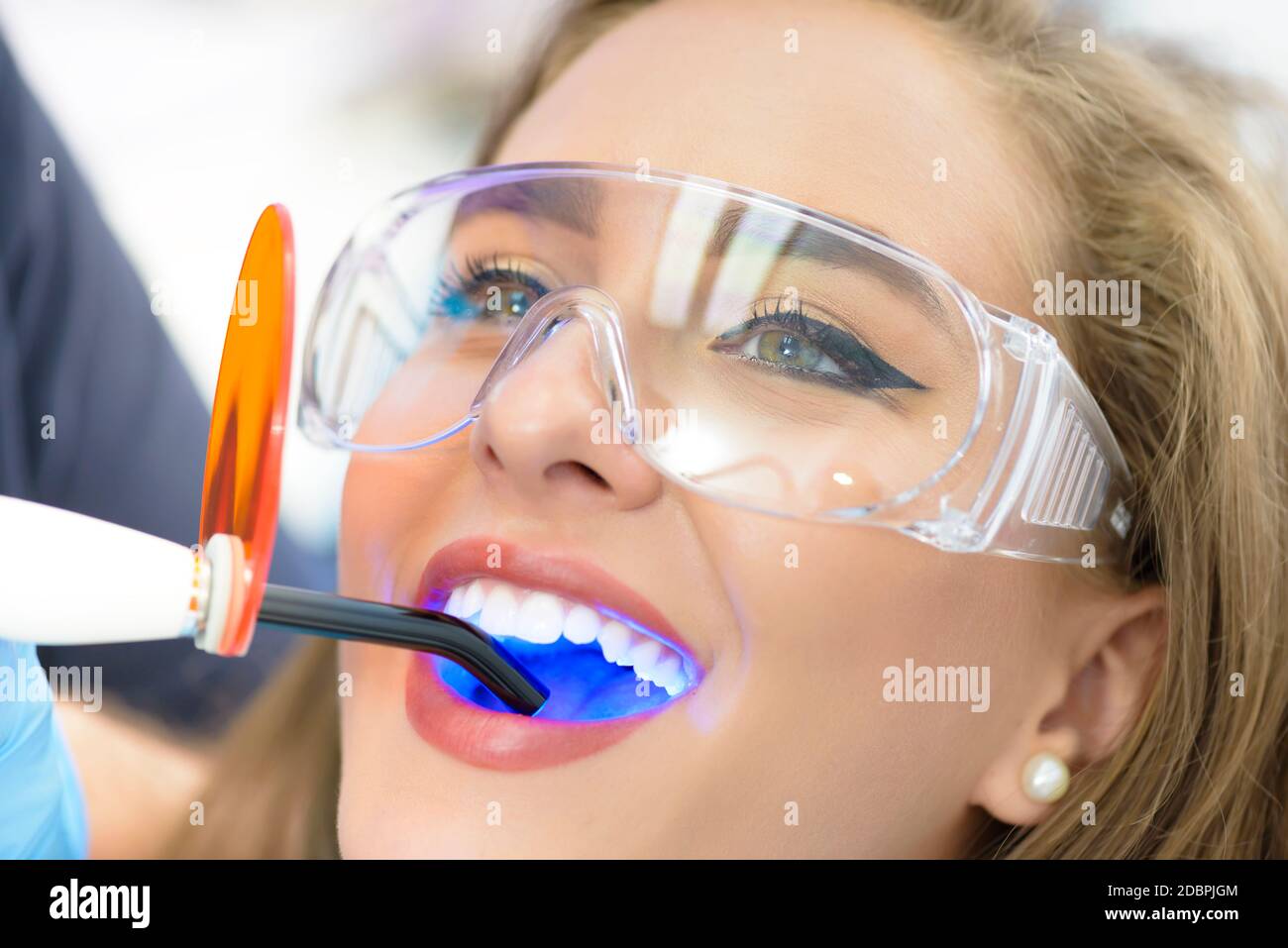 Fullung Uv Lampe Stockfotos Und Bilder Kaufen Alamy 