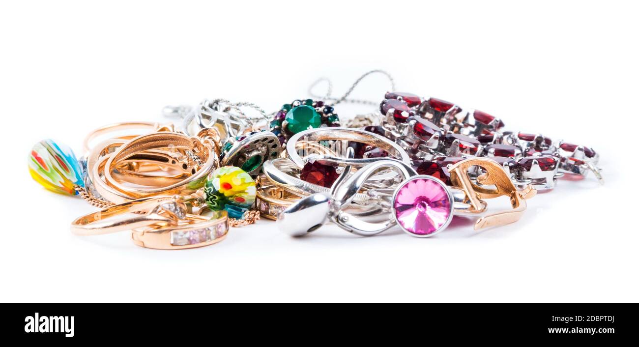 Verschiedene Schmuck auf dem weißen Hintergrund Stockfoto