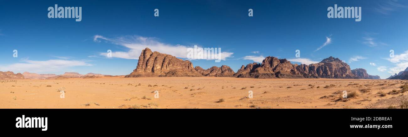 Panorama von Wadi Rum Dessert, Jordanien Stockfoto