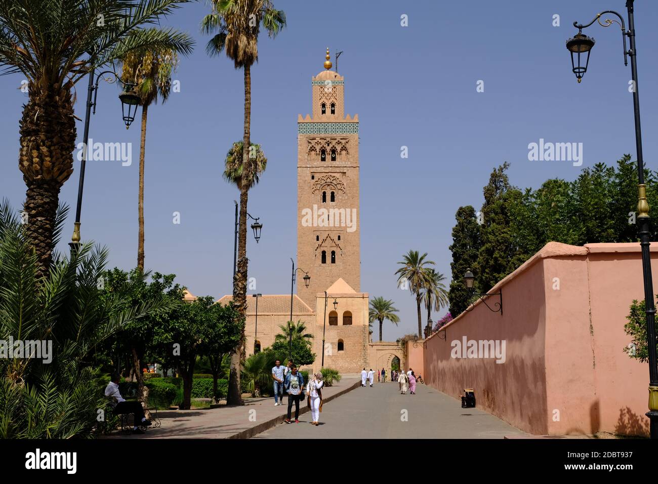 Marokko Marrakesch - Blick auf die Koutoubia Moschee und Garten Stockfoto
