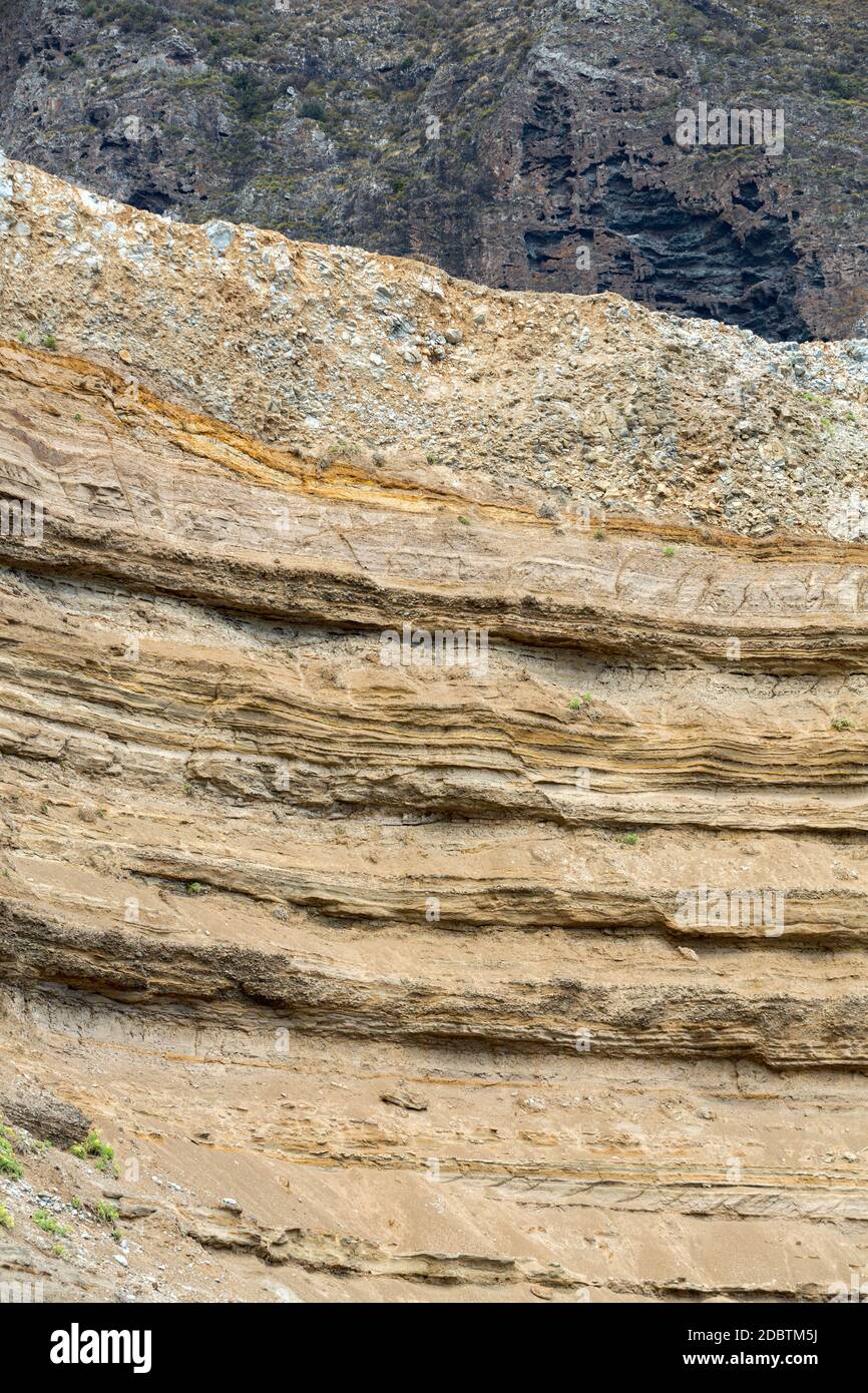 Klippe entlang der Promenade in Porto da Cruz auf Madeira. Portugal Stockfoto