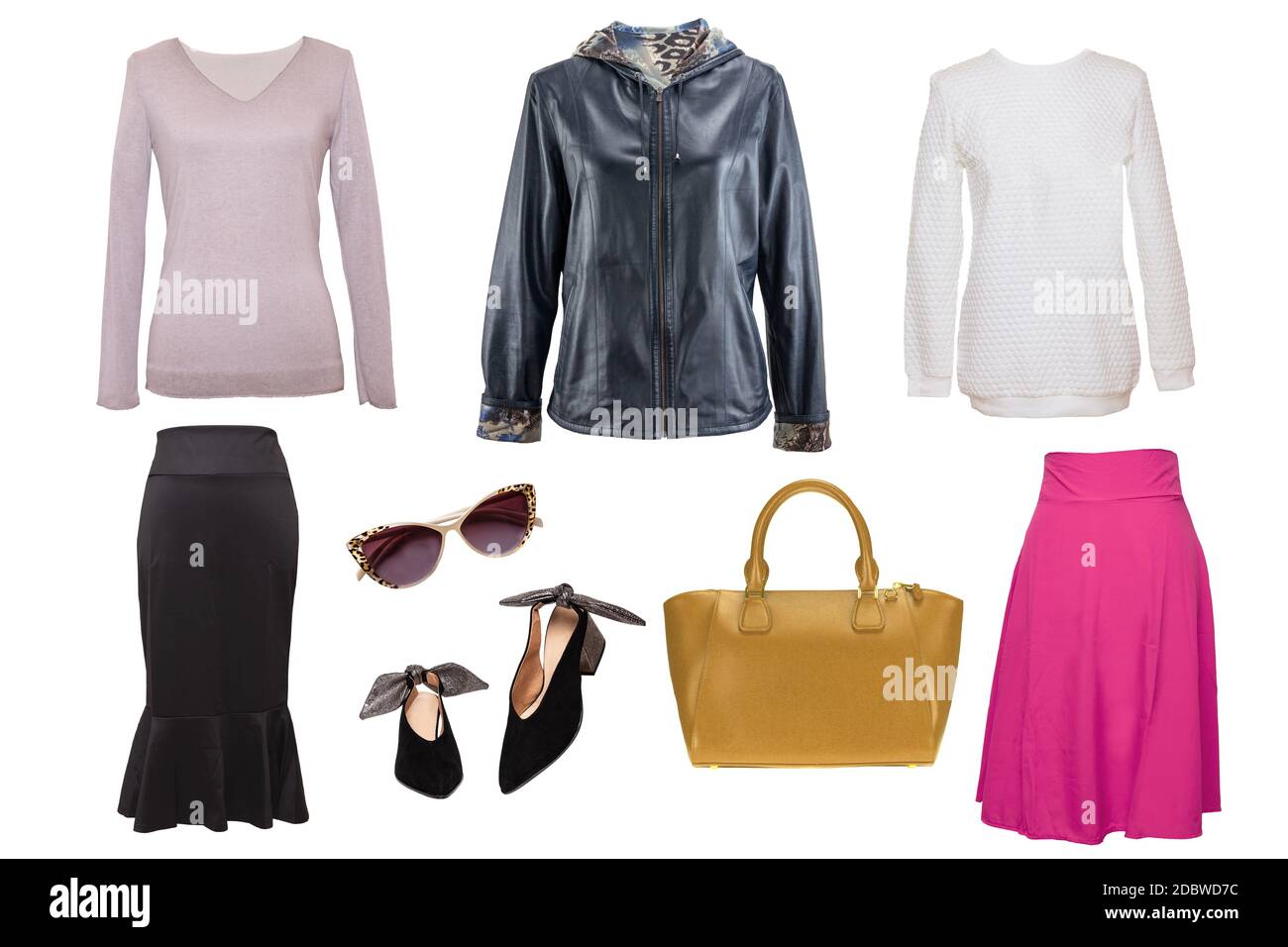 Collage Frauenkleidung. Set von stilvollen und trendigen Frauen Jacke, Kaschmir Pullover oder Wolle Pullover, Röcke, Handtasche, Schuhe und Accessoires isoliert auf einem Stockfoto