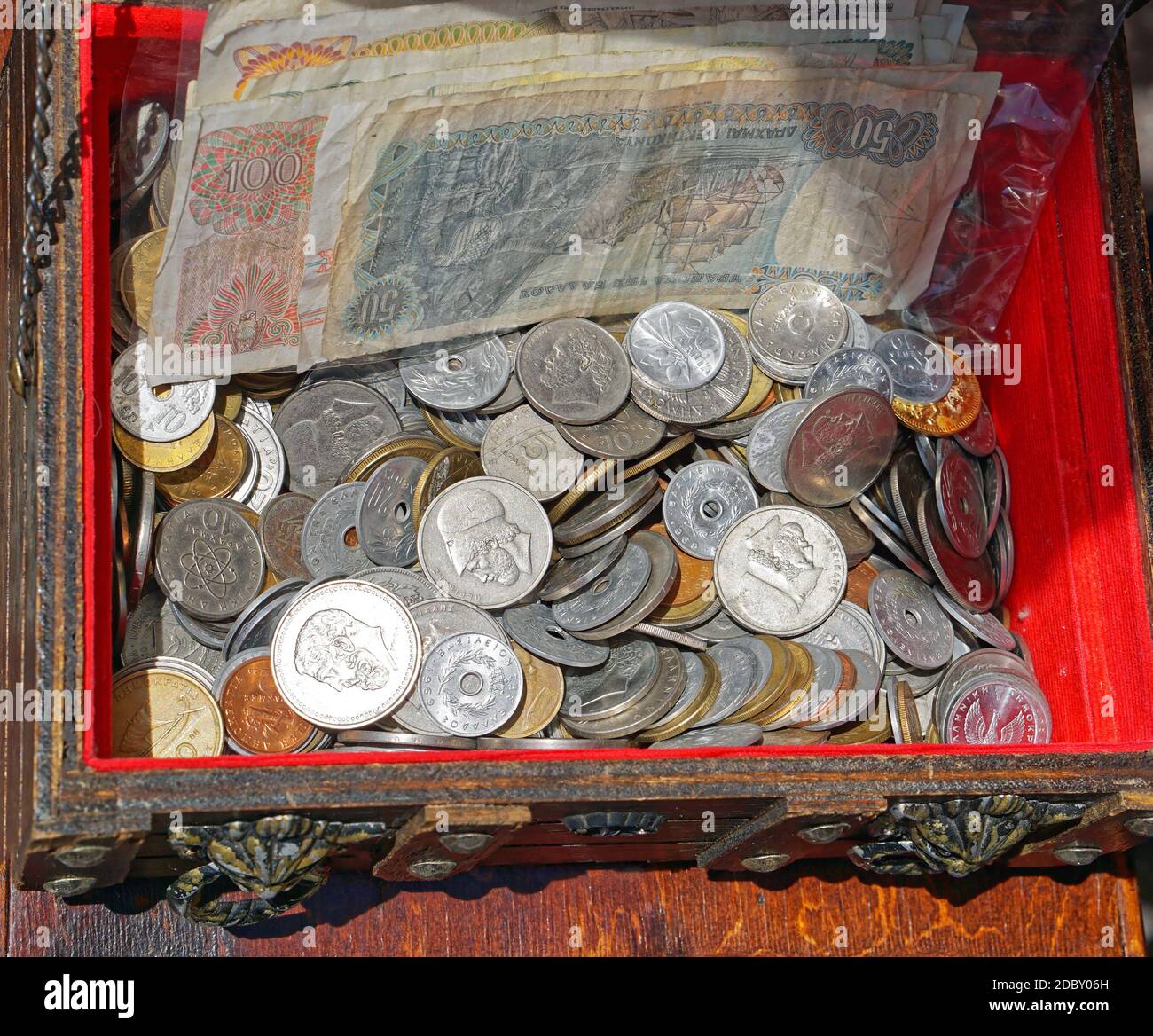 Griechische Drachme Münzen und Banknoten Geld in das Feld Stockfoto