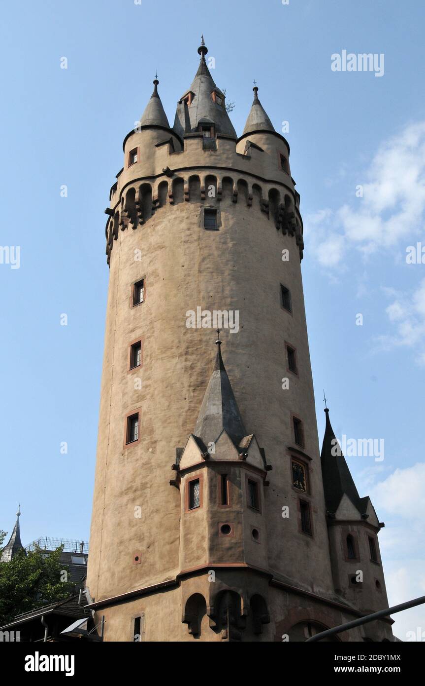 Der Eschenheimer Turm in Frankfurt Stockfoto