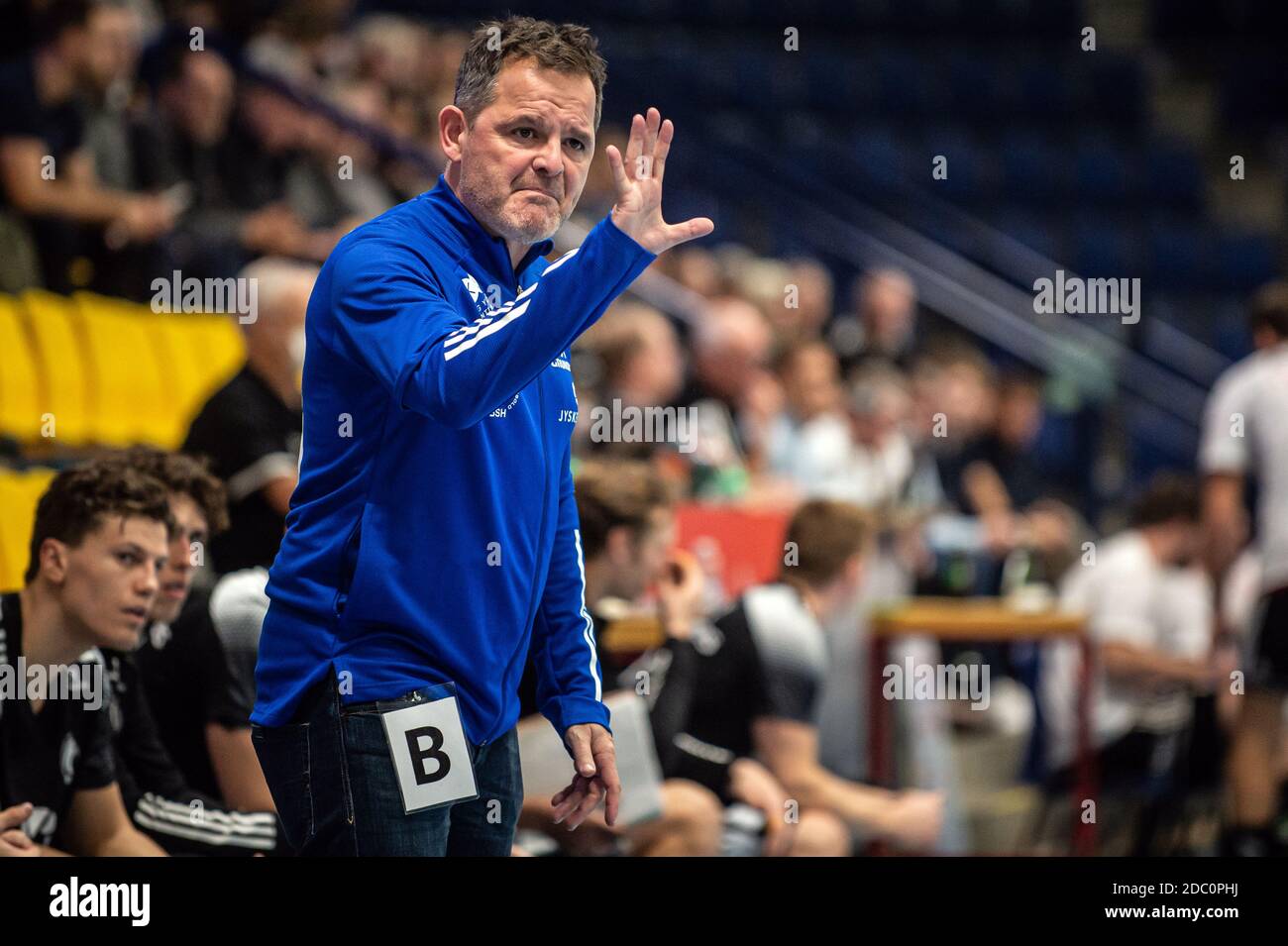 Silkeborg, Dänemark. November 2020. Bjerringbro-Silkeborg Cheftrainer Peter Bredsdorff-Larsen gesehen im Danish Men's Handball League Spiel zwischen Bjerringbro-Silkeborg und Fredericia Handball in der JYSK Arena in Silkeborg. (Foto Kredit: Gonzales Foto/Alamy Live News Stockfoto