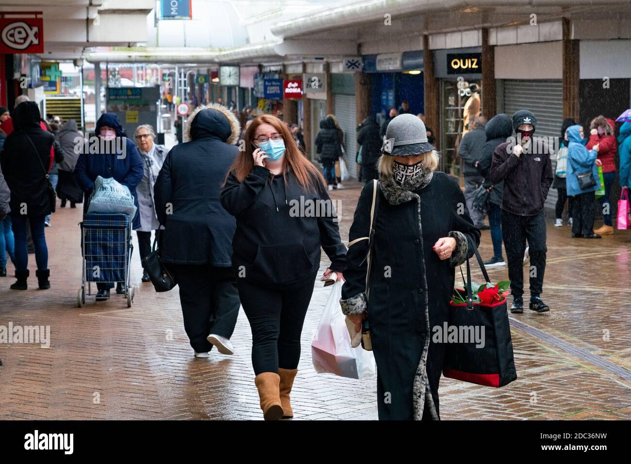 Gesamtansicht der Motherwell Shopping Centre Arkade. Stockfoto