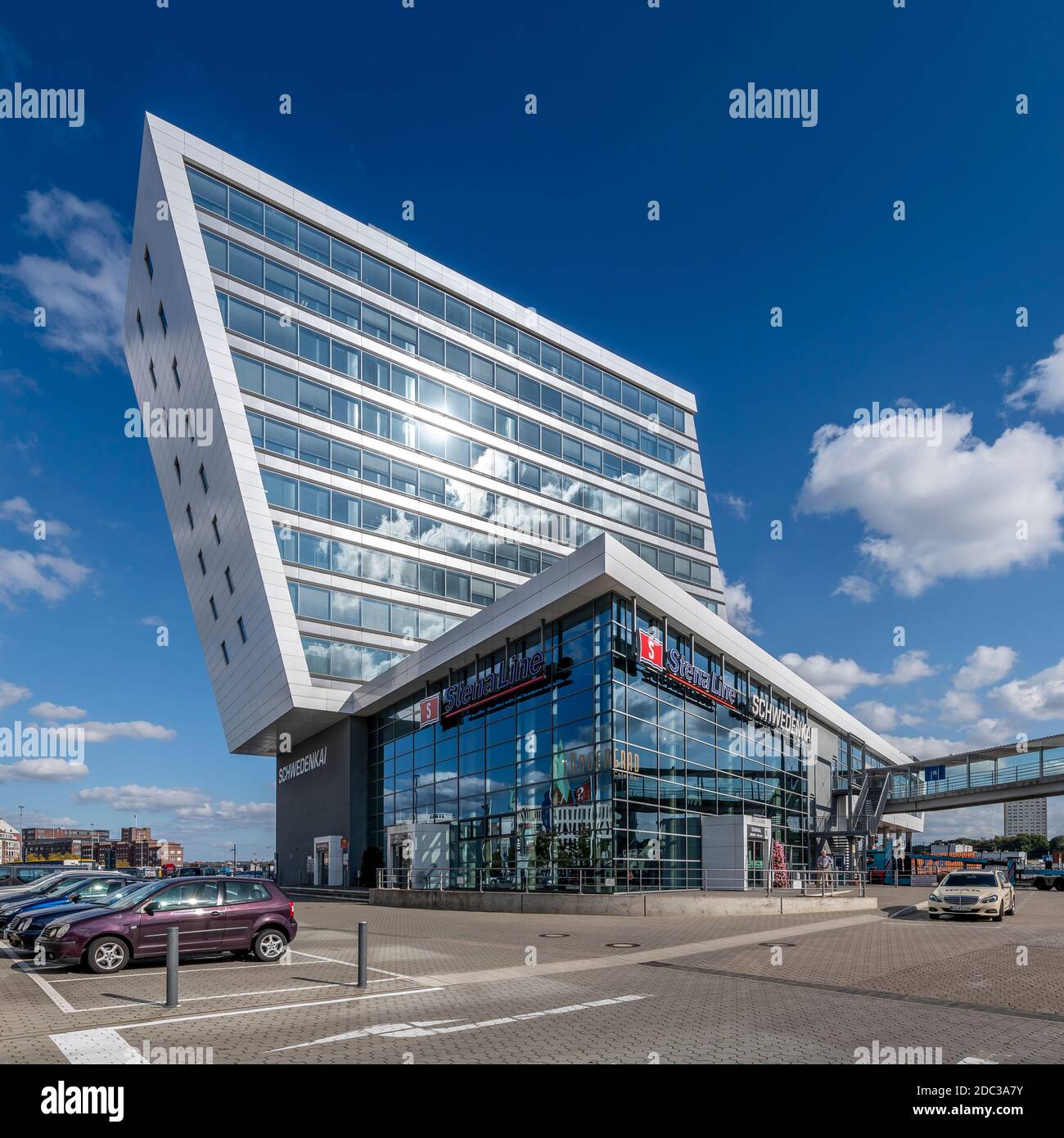 Der Fährhafen Stena Line in Kiel Norddeutschland. Beförderung von Passagieren und Fracht von Kiel nach Göteborg in Schweden. Stockfoto