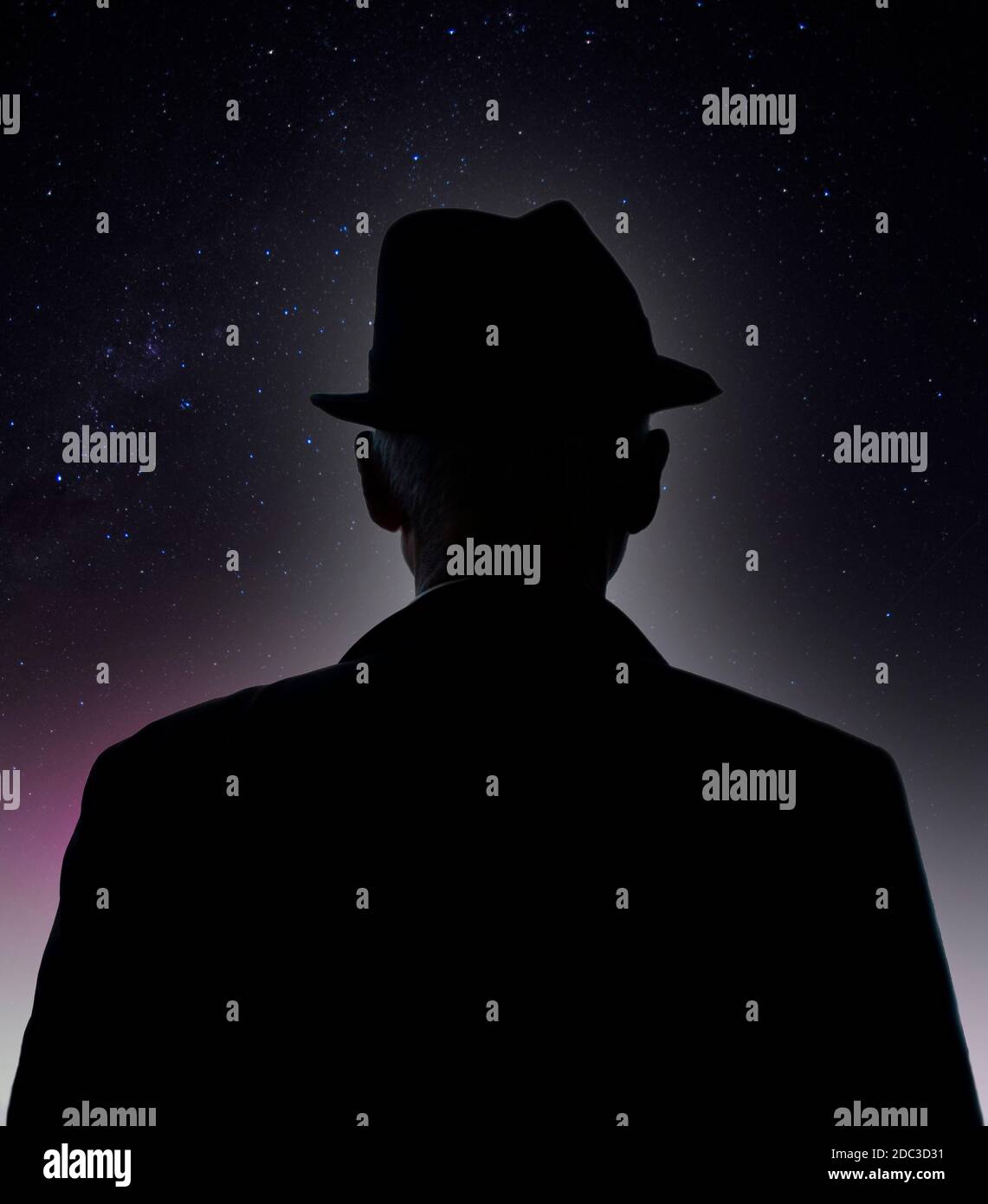 Zusammengesetztes Bild von Mensch und Astro-Himmel Stockfoto