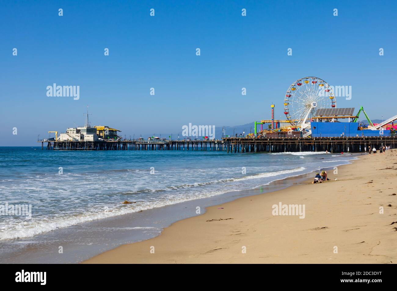 Pier und Strand, Santa Monica, Kalifornien, Vereinigte Staaten von Amerika Stockfoto