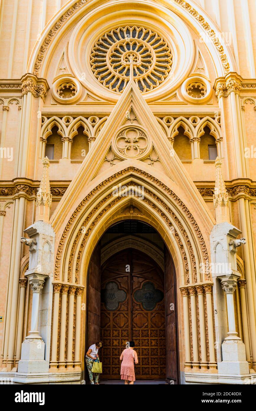 Die Kirche des Sagrado Corazón - Sacred Heart befindet sich an der Plaza de San Ignacio de Loyola im historischen Zentrum von Málaga. Es ist ein neogotisches Stockfoto