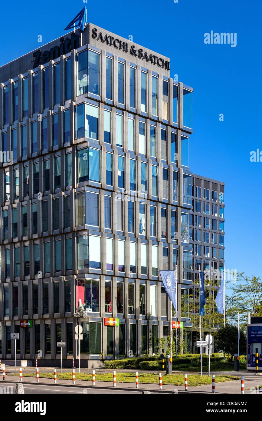 Warschau, Mazovia / Polen - 2020/05/21: Bürokomplex Platinium Business Park in der Domaniewska 42/44 in Sluzew Przemyslowy - Industrial Sluzew - busines Stockfoto