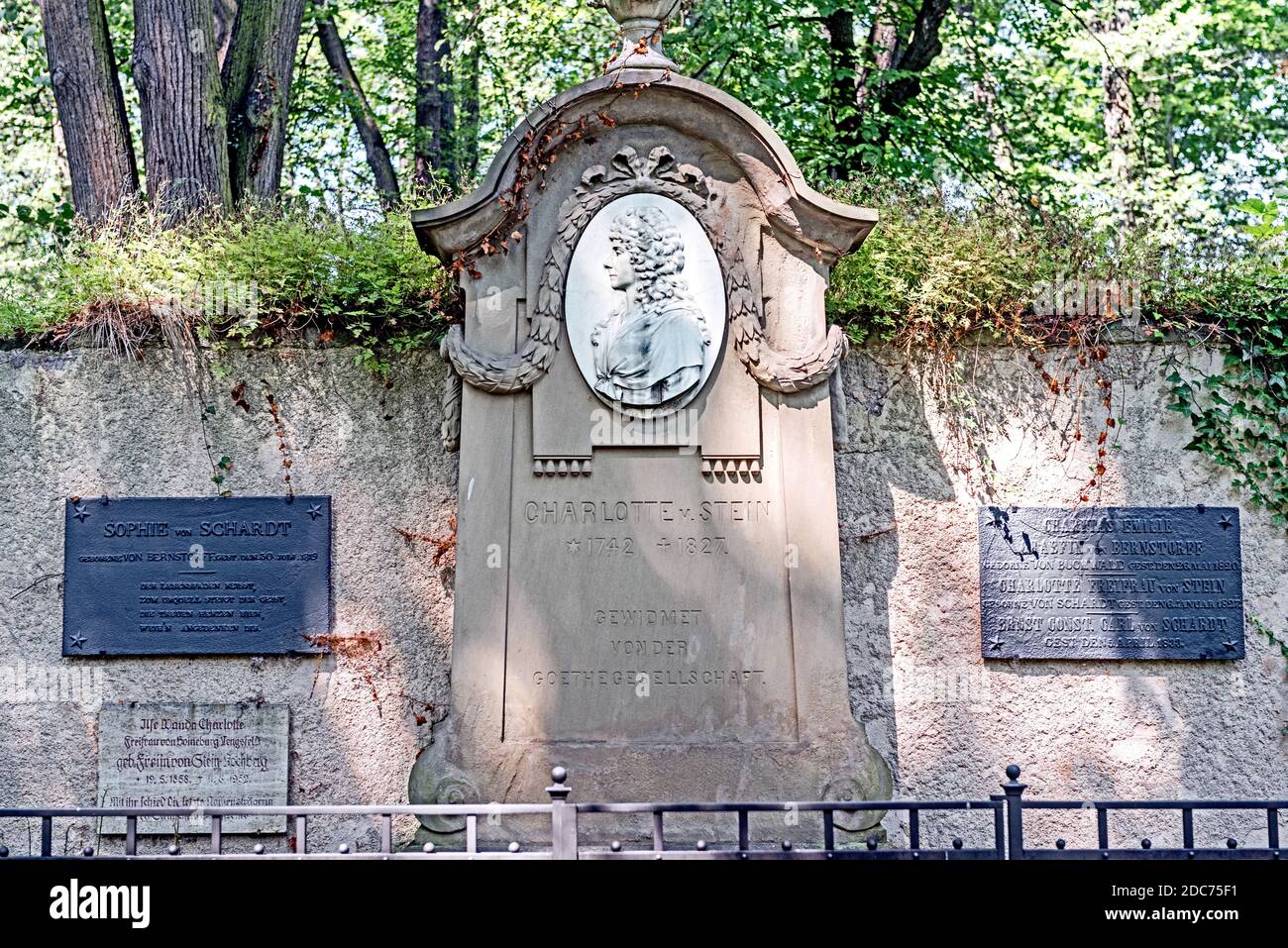 Weimar, alter Friedhof: Grab von Charlotte von Stein, Freundin Goethes; Weimar, Alter Friedhof: Grab von Charliotte v. Stein Stockfoto