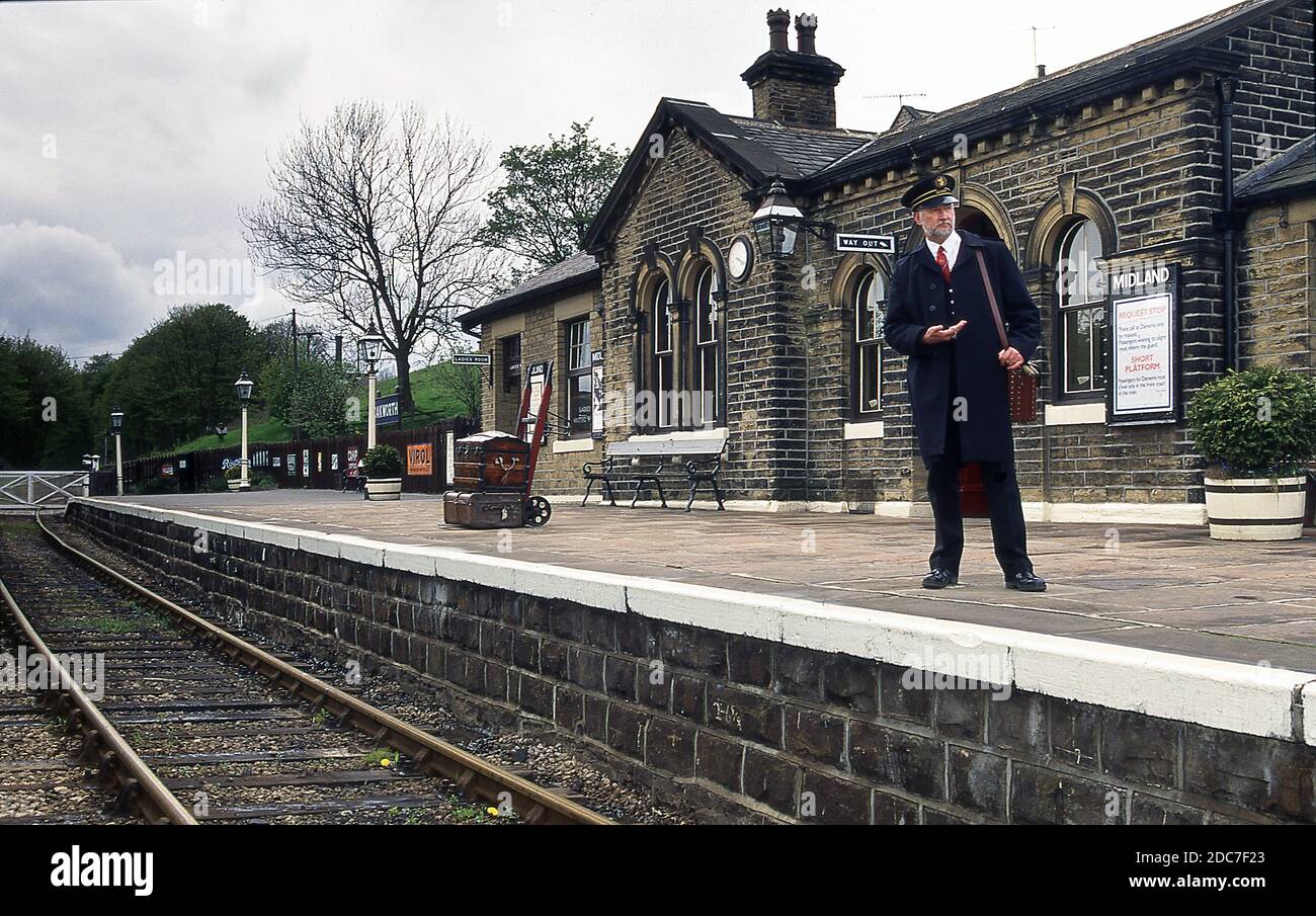 Oakworth Station auf der Keighley und Worth Valley Railway West Yorkshire. VEREINIGTES KÖNIGREICH Stockfoto