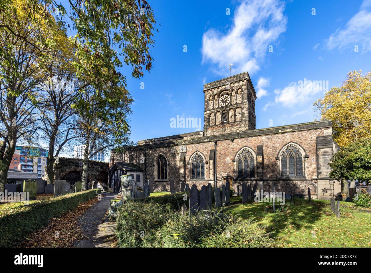 St. Nicholas Church, die älteste Kirche in Leicester aus angelsächsischen Zeiten, Leicester, England Stockfoto