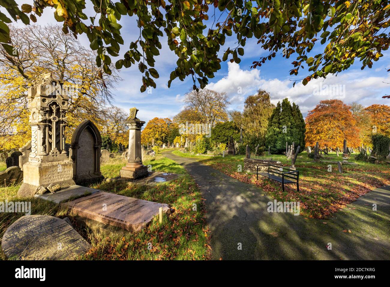 Der Welford Road Cemetery in Leicester ist eine Klasse II Denkmalgeschützter ‘Park und Garten von besonderer historischer Bedeutung’ Stockfoto