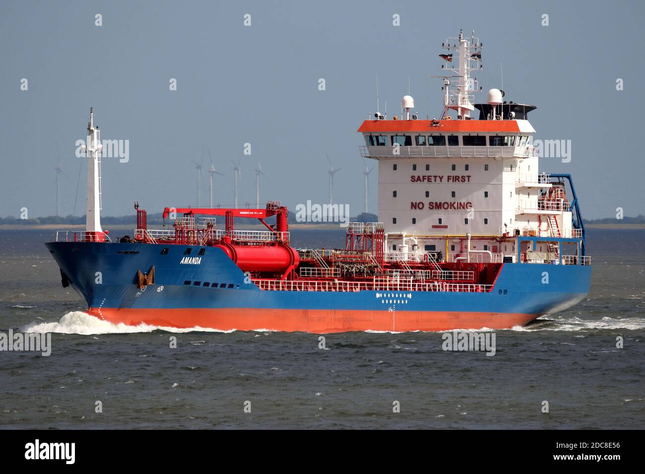 Der Chemikalientanker Amanda wird am 21. August 2020 Cuxhaven auf dem Weg zur Nordsee passieren. Stockfoto