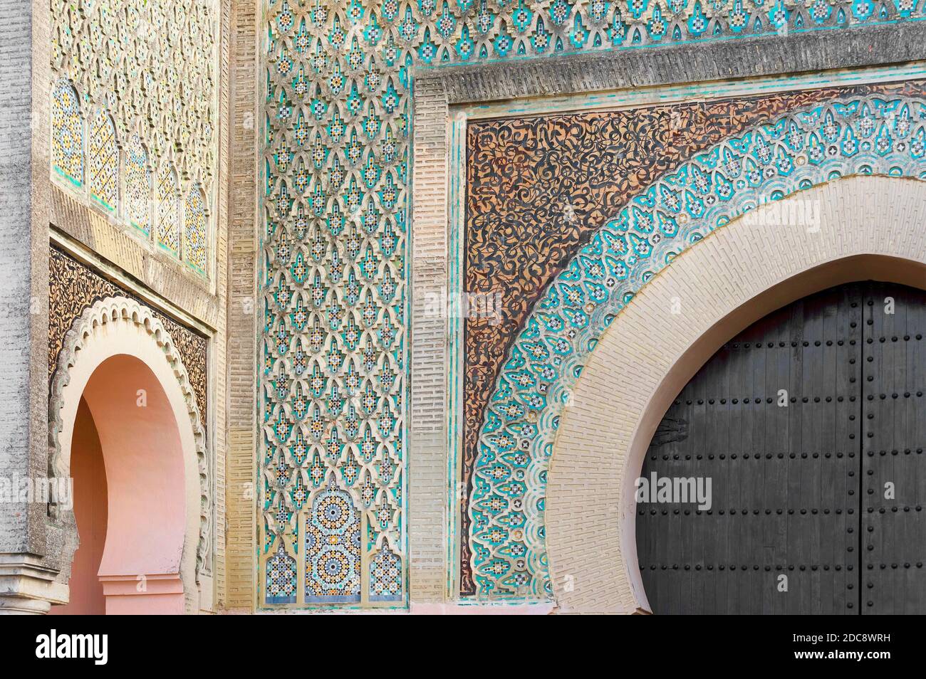 Das Bab el-Mansour-Tor, Meknes, Marokko, Afrika Stockfoto