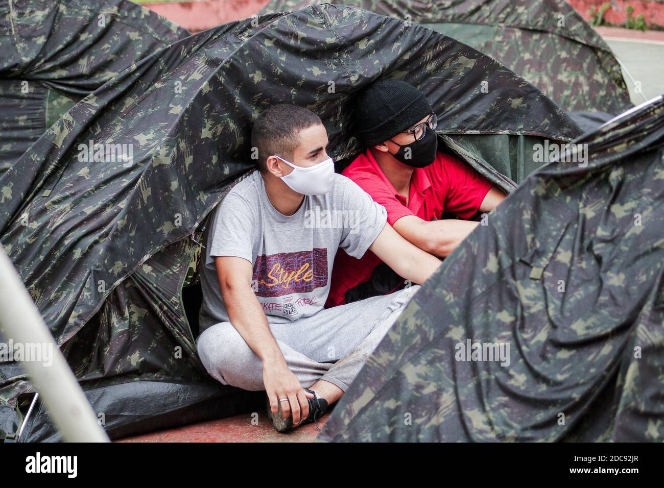 Osasco, Sao Paulo, Brasilien. November 2020. (INT) die brasilianische Armee bei der Arbeit. 19. November 2020, Osasco, Sao Paulo, Brasilien: Die brasilianische Armee in Sao Paulo schickt mehr als 400 Soldaten, um venezolanische Einwanderer in Roraima willkommen zu heißen. Im November hat das Militärkommando des Südostens (CMSE) 431 Militärangehörige vorbereitet, die das 10. Kontingent der Humanitarian Logistics Task Force für den Staat Roraima bilden werden. Kredit: ZUMA Press, Inc./Alamy Live Nachrichten Stockfoto