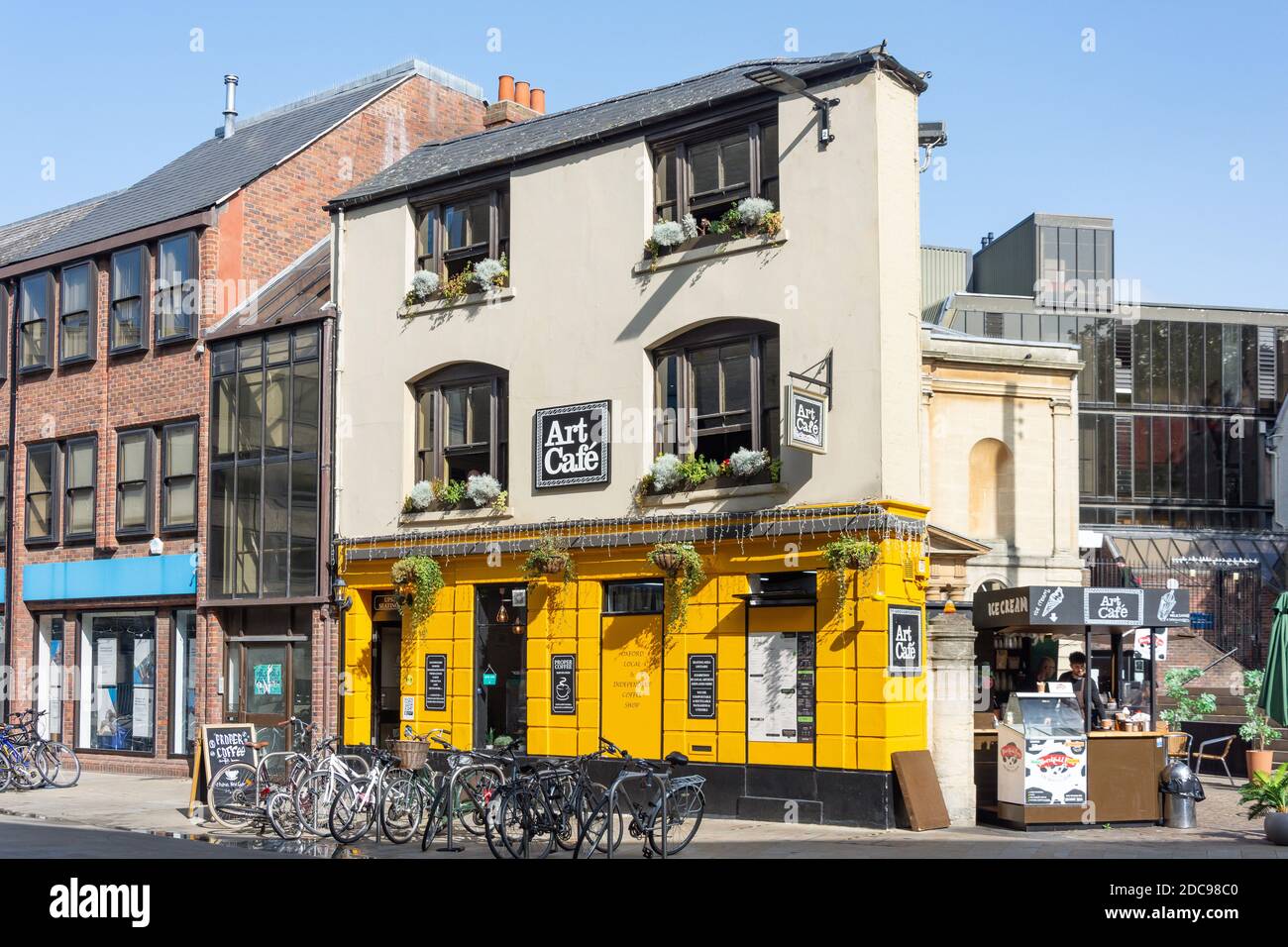 Art Cafe, New Road, Oxford, Oxfordshire, England, Großbritannien Stockfoto