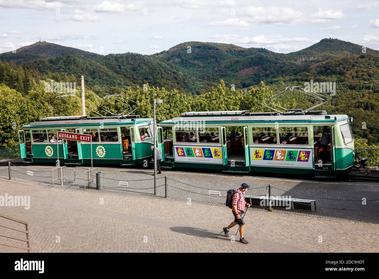 24.09.2020, Königswinter, Nordrhein-Westfalen, Deutschland - Drachenfels, Sehenswertes und Ausflugsziel im Siebengebirge am Rhein, nach Stockfoto