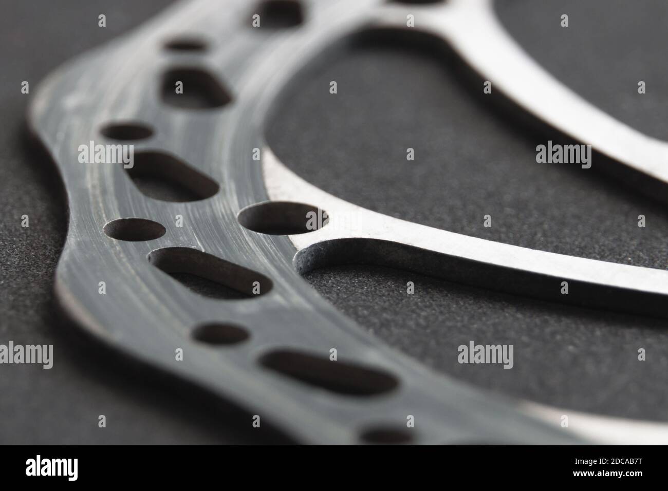 Verschlissene Fahrradbremsscheibe aus der Nähe Stockfoto